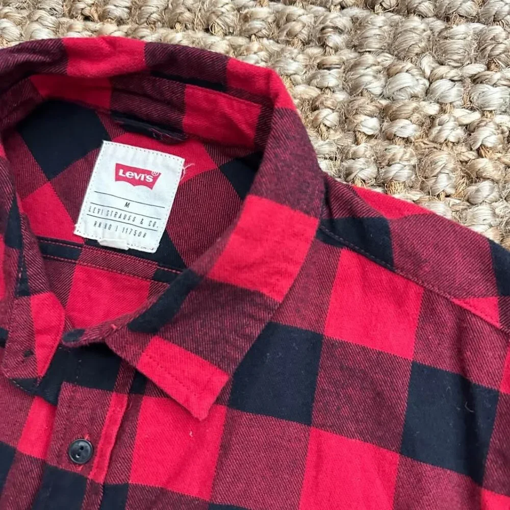 Levi's Buffalo Plaid Flannel Shirt (Medium) Black Red